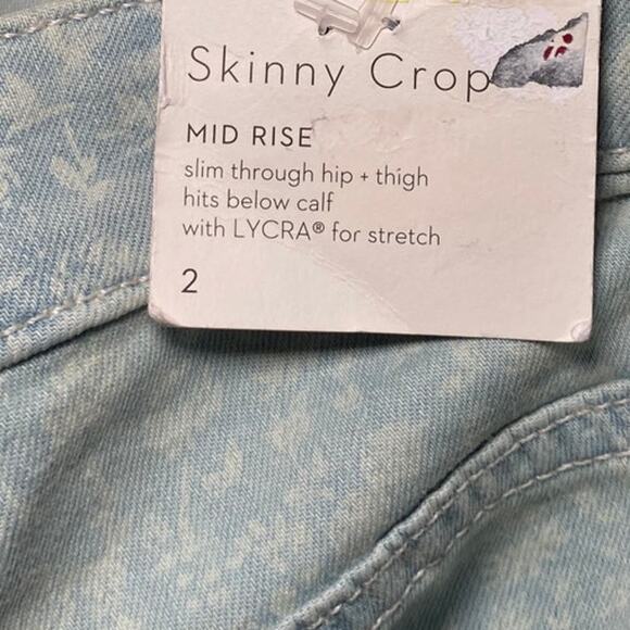 Lauren Conrad Floral Cropped Light Wash Skinny Jeans - Picture 11 of 12